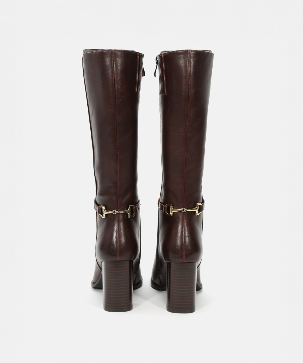 Botas tacón detalle estribo image number null